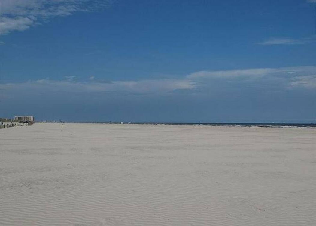 7 Bedroom Home Steps To The Beach With 4 Patios And Pool! Sleeps 20 Port Aransas Exteriör bild