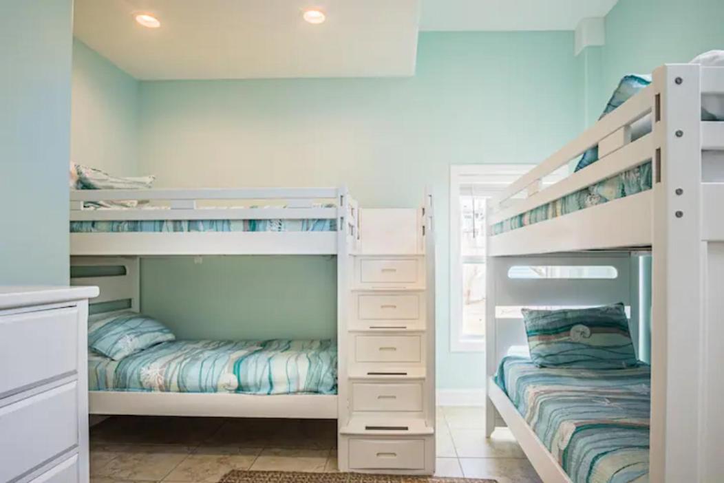 7 Bedroom Home Steps To The Beach With 4 Patios And Pool! Sleeps 20 Port Aransas Exteriör bild